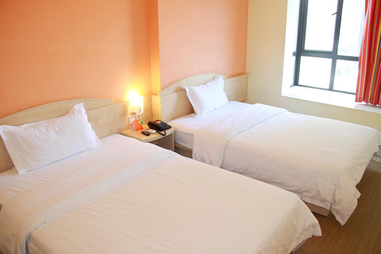 7Days Inn Deyang Wenmiao Square Zewnętrze zdjęcie